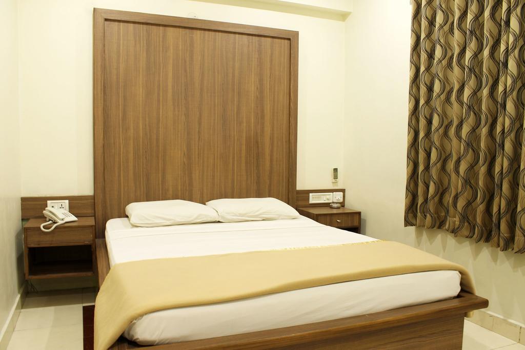 Hotel Stay Inn Bangalore Værelse billede