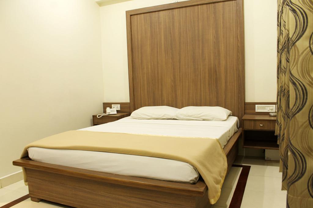 Hotel Stay Inn Bangalore Værelse billede